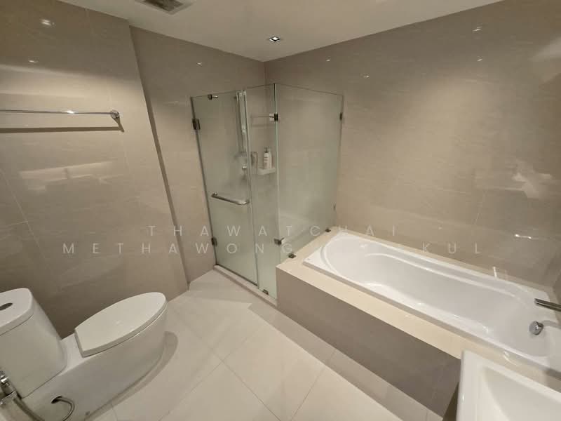 Vtara Sukhumvit 36, Bangkok, 118 Soi Saen Sabai, Phra Kanong, Khlong Toei, Bangkok, 2 Bedrooms, 51 sqm, Condo For Rent, by Thawatchai Methawongworakul, 500485578 - DDproperty.com