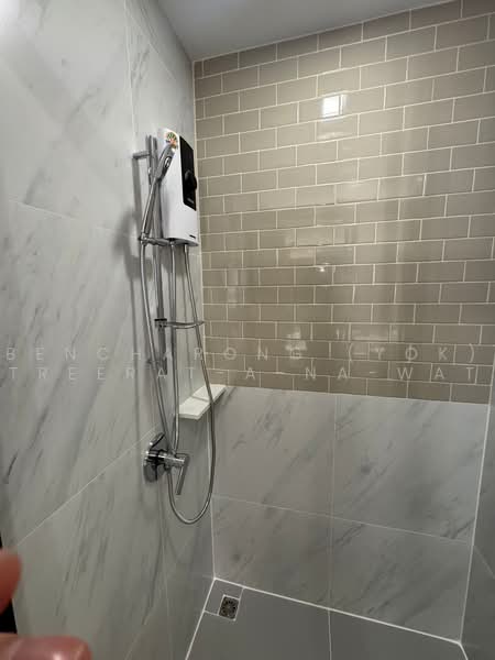 XT Phayathai, Bangkok, Phaya Thai Road, Thanon Phaya Thai, Ratchathewi, Bangkok, 1 Bedroom, 42 sqm, Condo For Rent, by Bencharong (Yok) Treerat-a-na-wat, 500485600 - DDproperty.com