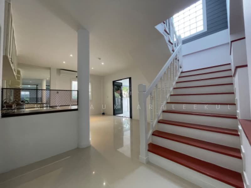 3-BR House, Bangkok, Lat Phrao, Bangkok, 3 Bedrooms, 180 sqm, Single Detached House For Sale, by Pemika Aukkaraleekul, 500485647 - DDproperty.com