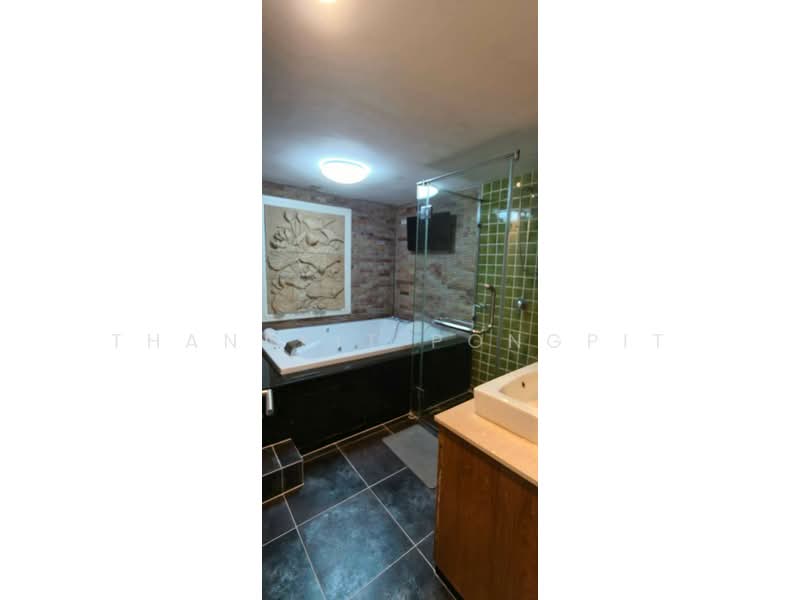 President Park Sukhumvit 24, Bangkok, 99 Sukhumvit 24 Alley, Khlongtoei Nua, Watthana, Bangkok, 3 Bedrooms, 223 sqm, Condo For Rent, by Thanakit Pongpit, 500485656 - DDproperty.com