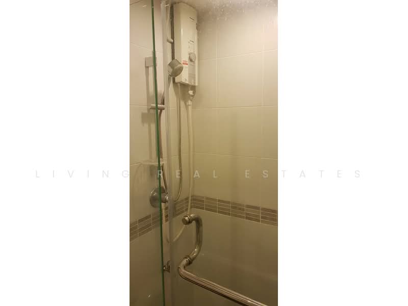 Lumpini Park Rama 9-Ratchada, Bangkok, 888 Chaturathit Road, Bang Kapi, Huai Khwang, Bangkok, 1 Bedroom, 26 sqm, Condo For Rent, by Living Real Estates, 500485690 - DDproperty.com
