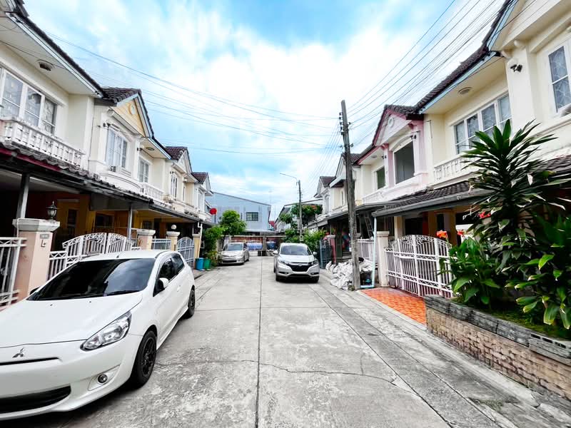 Busarin Ramintra, Bangkok, Soi Phraya Suren 40, Sam Wa Tawan Tok, Khlong Sam Wa, Bangkok, 3 Bedrooms, 72 sqm, Townhouse For Sale, by Suradej Arunsurosn, 500485715 - DDproperty.com