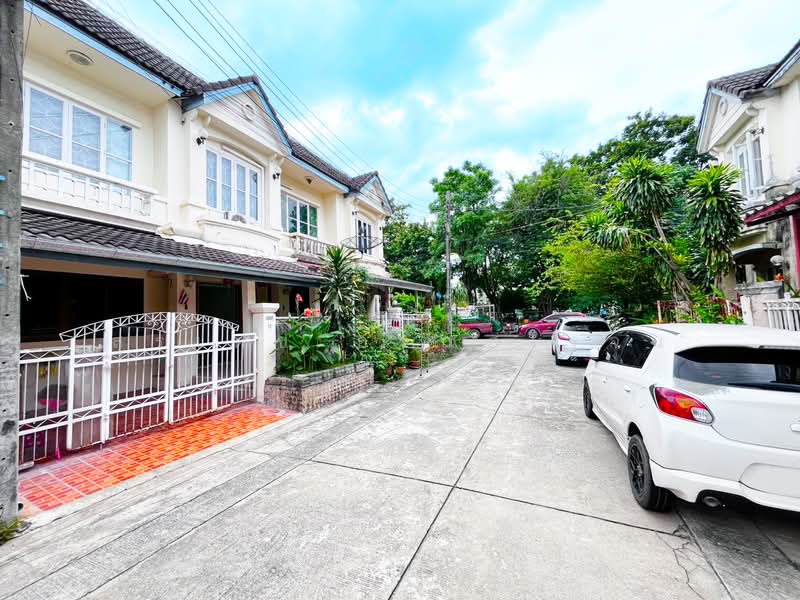 Busarin Ramintra, Bangkok, Soi Phraya Suren 40, Sam Wa Tawan Tok, Khlong Sam Wa, Bangkok, 3 Bedrooms, 72 sqm, Townhouse For Sale, by Suradej Arunsurosn, 500485715 - DDproperty.com