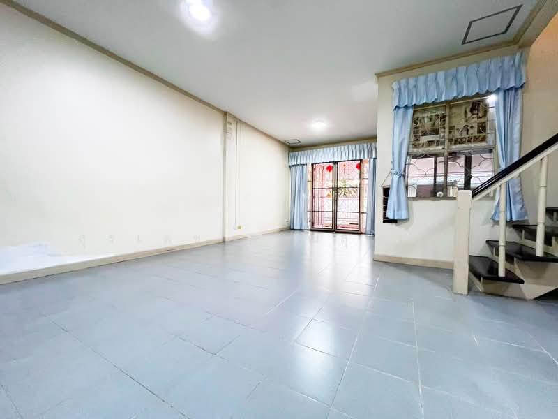 Busarin Ramintra, Bangkok, Soi Phraya Suren 40, Sam Wa Tawan Tok, Khlong Sam Wa, Bangkok, 3 Bedrooms, 72 sqm, Townhouse For Sale, by Suradej Arunsurosn, 500485715 - DDproperty.com