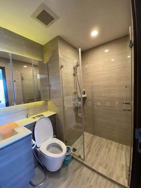 Whizdom Essence, Bangkok, 5 Piyabutr 1 Alley, Bang Chak, Phra Khanong, Bangkok, 2 Bedrooms, 52 sqm, Condo For Rent, by Thanakit Pongpit, 500485716 - DDproperty.com