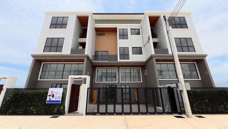 THE ERIN Prachauthit 90 ถ.ประชาอุทิศ90-บ้านคลองสวน ซ.ประชาอุทิศ 90 ต.บ้านคลองสวน อ.พระสมุทรเจดีย์, Samut Prakan, Ban Khlong Suan, Phra Samut Jadee, Samut Prakan, , 403 sqm, Shophouse For Sale, by คุณประสงค์ เหมือนบิดา (โบ้), 500485717 - DDproperty.com