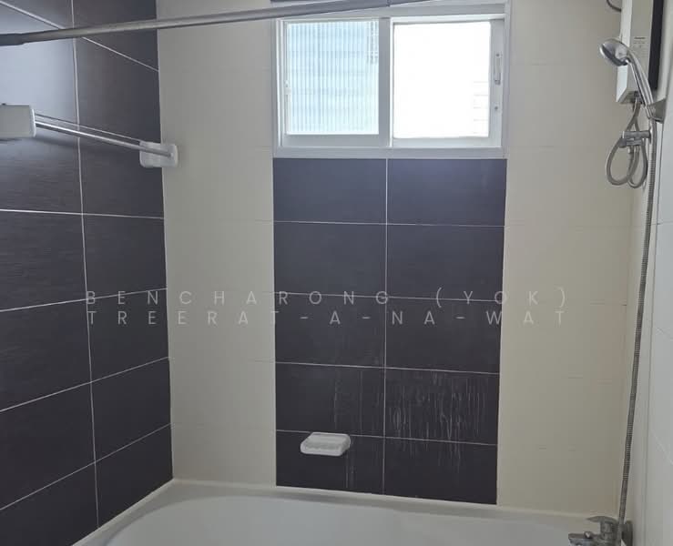 Grand Park View Asoke, Bangkok, 21 Sukhumvit Road, Khlongtoei Nua, Watthana, Bangkok, 2 Bedrooms, 60 sqm, Condo For Rent, by Bencharong (Yok) Treerat-a-na-wat, 500485735 - DDproperty.com