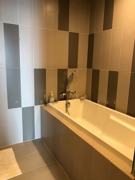 TEAL Sathorn-Taksin, Bangkok, 88 Soi Somdet Phra Chao Tak Sin 9, Samlae, Thon Buri, Bangkok, 3 Bedrooms, 110 sqm, Condo For Sale, by Pemika Aukkaraleekul, 500485811 - DDproperty.com
