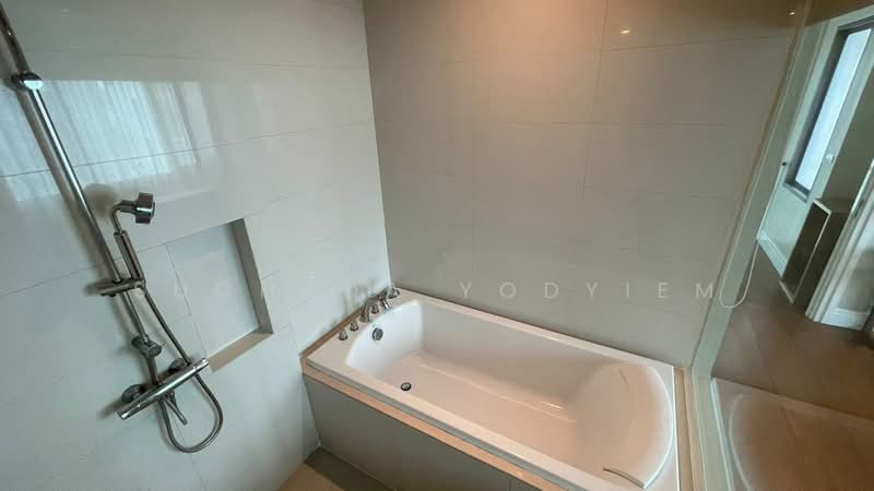 Bright Sukhumvit 24, Bangkok, Sukhumvit 24 Alley, Khong Tan, Khlong Toei, Bangkok, 3 Bedrooms, 180 sqm, Condo For Sale, by Suchada Yodyiem, 500485819 - DDproperty.com