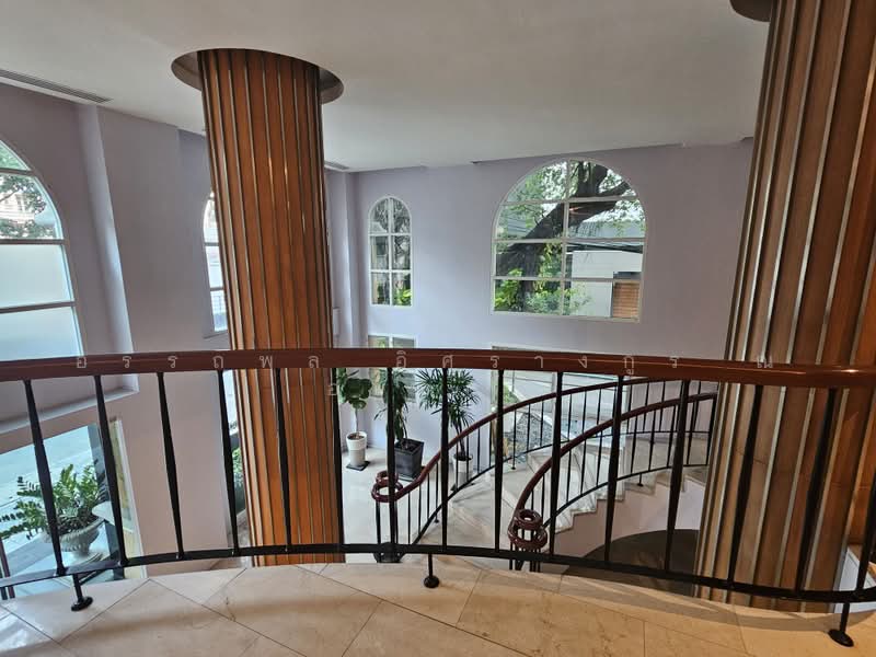 Silver Heritage, Bangkok, 96 Soi Sukhumvit 38, Phra Kanong, Khlong Toei, Bangkok, 4 Bedrooms, 502 sqm, Condo For Sale, by Attnapol Issarangul Na Ayudhya, 500485821 - DDproperty.com
