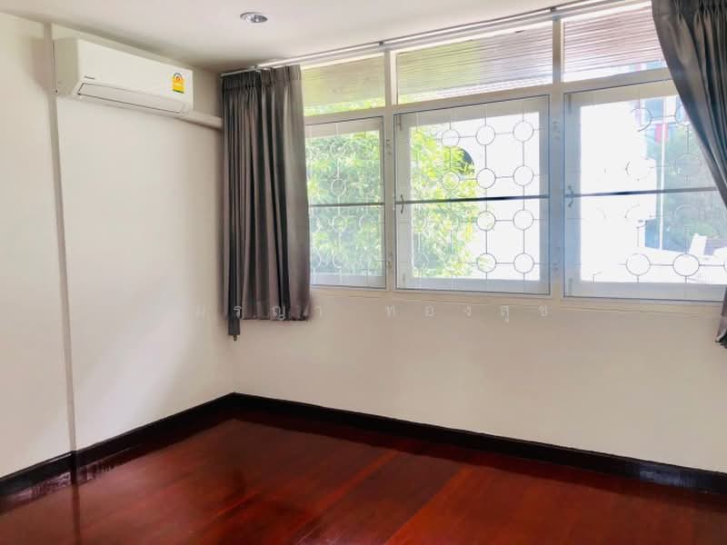 Ekkamai soi 10, Bangkok, เอกมัย ซอย 10, Khlong Tan Nua, Watthana, Bangkok, 3 Bedrooms, 150 sqm, Single Detached House For Rent, by อมรญา ทองสุข, 500485833 - DDproperty.com