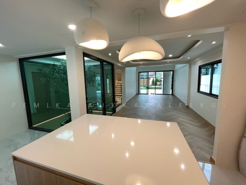 undefined, กรุงเทพ, ลาดพร้าว, กรุงเทพ, 320 ตร.ม., บ้านเดี่ยว ขาย, โดย Pemika Aukkaraleekul, 500485840 - DDproperty.com