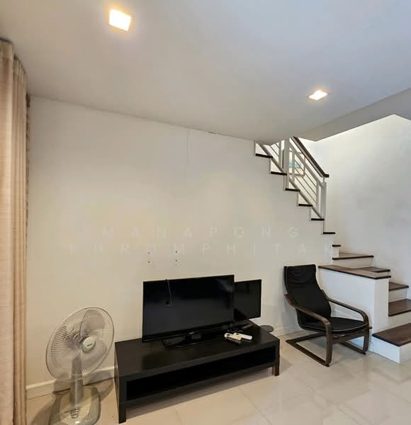 Town Avenue Srinagarindra : ทาวน์ อเวนิว ศรีนครินทร์, กรุงเทพ, ซอยอ่อนนุช 68, สวนหลวง, กรุงเทพ, 185 ตร.ม., ทาวน์เฮ้าส์ ให้เช่า, โดย Manapong Phromphitak, 500485842 - DDproperty.com