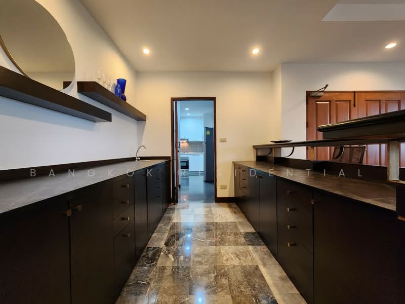 Raintree Village Apartment, Bangkok, 21 Soi Sukhumvit 41, Khlong Tan Nua, Watthana, Bangkok, 3 Bedrooms, 268 sqm, Apartment For Rent, by Bangkok Residential, 500485859 - DDproperty.com