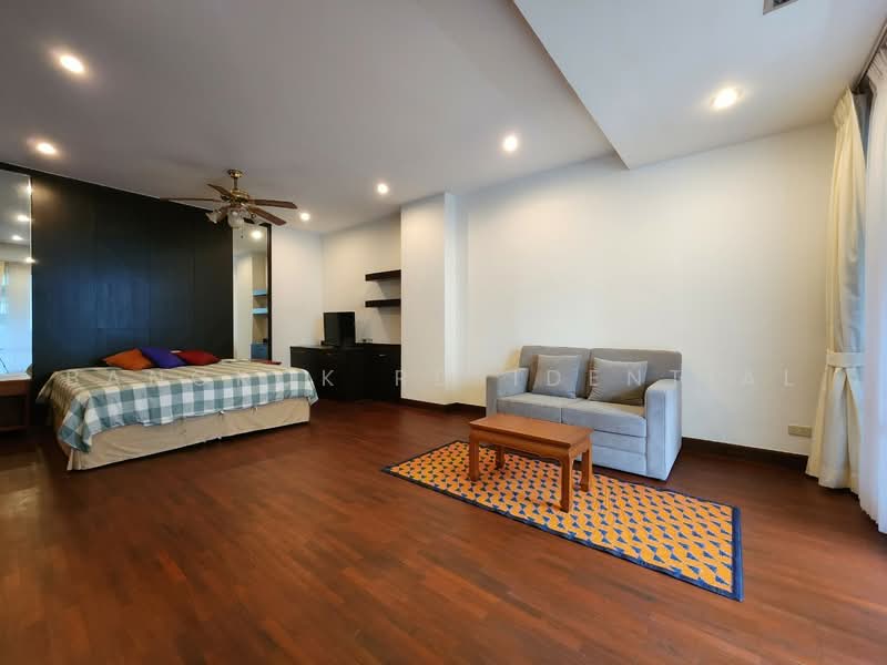 Raintree Village Apartment, Bangkok, 21 Soi Sukhumvit 41, Khlong Tan Nua, Watthana, Bangkok, 3 Bedrooms, 268 sqm, Apartment For Rent, by Bangkok Residential, 500485859 - DDproperty.com