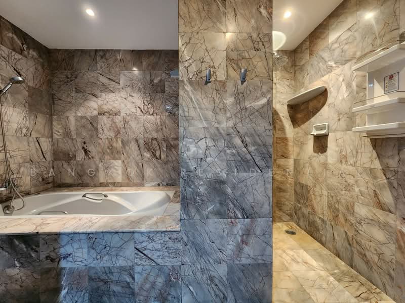 Raintree Village Apartment, Bangkok, 21 Soi Sukhumvit 41, Khlong Tan Nua, Watthana, Bangkok, 3 Bedrooms, 268 sqm, Apartment For Rent, by Bangkok Residential, 500485859 - DDproperty.com