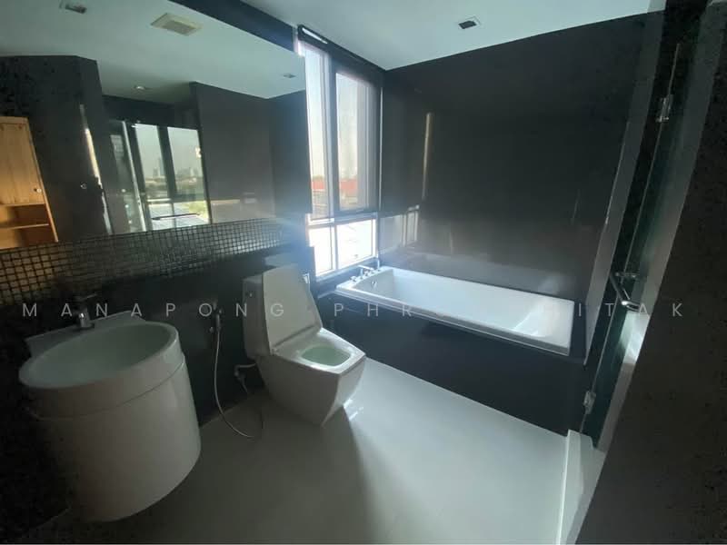 Rhythm Sathorn, Bangkok, 141 Soi Sathorn 21, Yan Nawa, Sathon, Bangkok, 1 Bedroom, 50 sqm, Condo For Rent, by Manapong Phromphitak, 500485891 - DDproperty.com