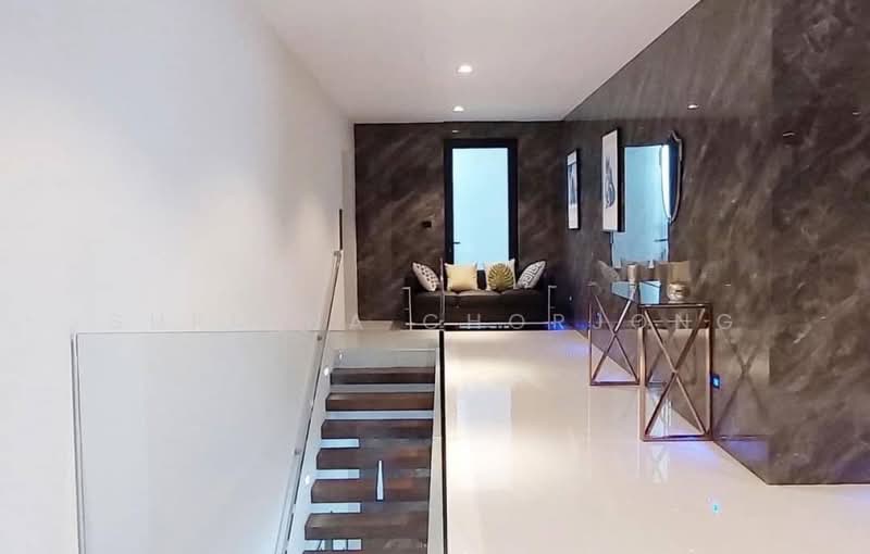 6-BR Villa, Chon Buri (Pattaya), Nong Pru, Bang Lamung (Pattaya), Chon Buri (Pattaya), 6 Bedrooms, 400 sqm, Villa For Sale, by Supicha Chorjong, 500485927 - DDproperty.com
