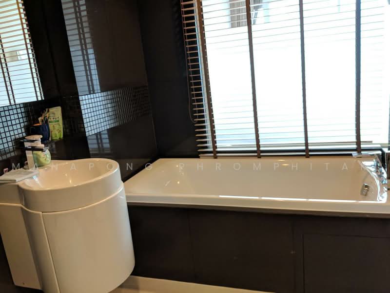 Rhythm Sathorn, Bangkok, 141 Soi Sathorn 21, Yan Nawa, Sathon, Bangkok, 2 Bedrooms, 66 sqm, Condo For Rent, by Manapong Phromphitak, 500485930 - DDproperty.com