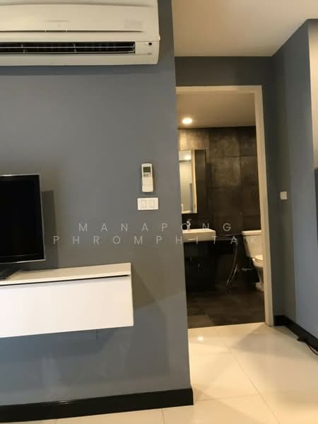 Voque Sukhumvit 16, Bangkok, Soi Sukhumvit 16, Khlong Toei, Bangkok, 1 Bedroom, 40 sqm, Condo For Rent, by Manapong Phromphitak, 500485965 - DDproperty.com