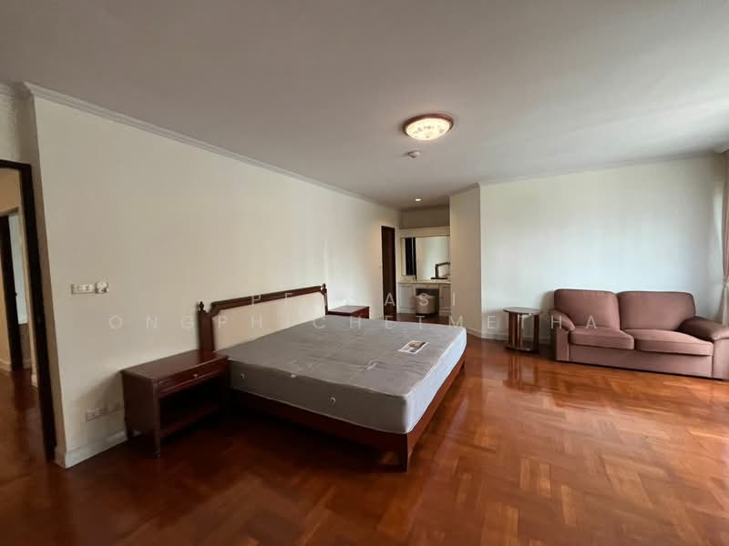 47 Le Cullinan Sukhumvit Soi 39, Bangkok, Sukhumvit, Khlong Tan Nua, Watthana, Bangkok, 4 Bedrooms, 280 sqm, Apartment For Rent, by Pensasi Ongphichetmetha, 500485978 - DDproperty.com