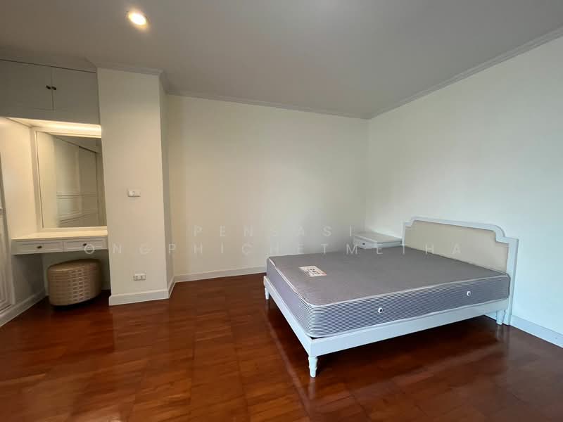 47 Le Cullinan Sukhumvit Soi 39, Bangkok, Sukhumvit, Khlong Tan Nua, Watthana, Bangkok, 4 Bedrooms, 280 sqm, Apartment For Rent, by Pensasi Ongphichetmetha, 500485978 - DDproperty.com
