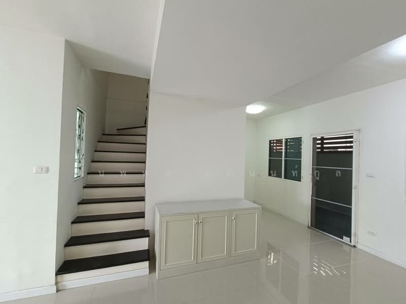 Baan Pruksa 83 Borommaratchachonnani-Sai 5, Nakhon Pathom, Borommaratchachonnani Road, Bang Toei, Sam Phran, Nakhon Pathom, 3 Bedrooms, 120 sqm, Townhouse For Rent, by คุณนพพล อภินนท์กูล, 500485994 - DDproperty.com