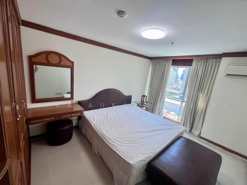Silom Suite, Bangkok, Soi Sathorn 12, Sathorn Road, Silom, Bang Rak, Bangkok, 1 Bedroom, 52 sqm, Condo For Sale, by Pemika Aukkaraleekul, 500485998 - DDproperty.com