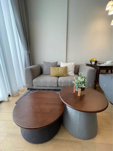 28 Chidlom, Bangkok, 28 Chit Lom Alley, Lumphini, Pathum Wan, Bangkok, 1 Bedroom, 44 sqm, Condo For Rent, by Pensasi Ongphichetmetha, 500486004 - DDproperty.com