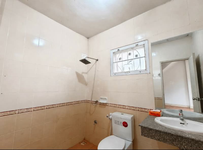 Baan Fah Piyarom Phase 7, Pathum Thani, Bung Kham Proi, Lam Luk Ka, Pathum Thani, 3 Bedrooms, 168 sqm, Semi-Detached House (Twin House) For Sale, by ภัทรนัน อิศรางกูร ณ อยุธยา, 500486028 - DDproperty.com