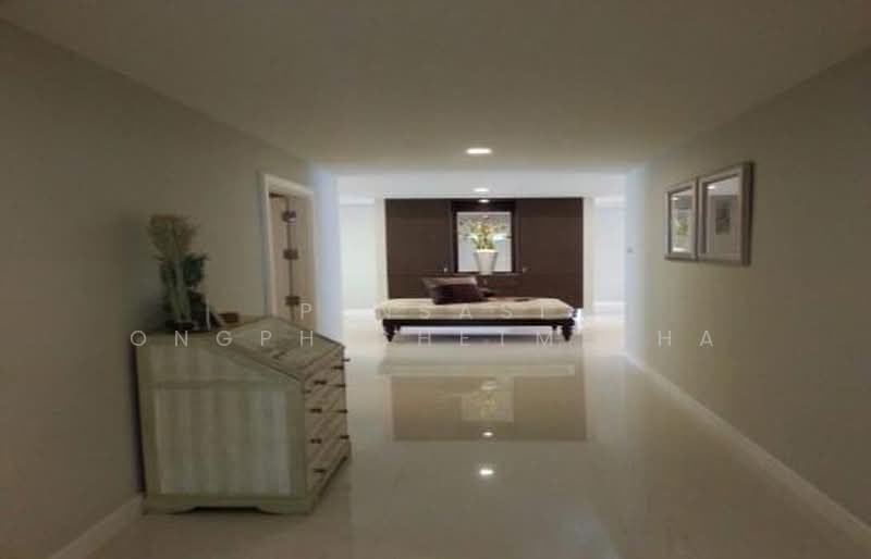 Rom Sai Residence : อาคารร่มไทร, กรุงเทพ, สุขุมวิท ซอย 55/25, คลองตันเหนือ, วัฒนา, กรุงเทพ, 240 ตร.ม., อพาร์ทเมนท์ ให้เช่า, โดย Pensasi Ongphichetmetha, 500486057 - DDproperty.com
