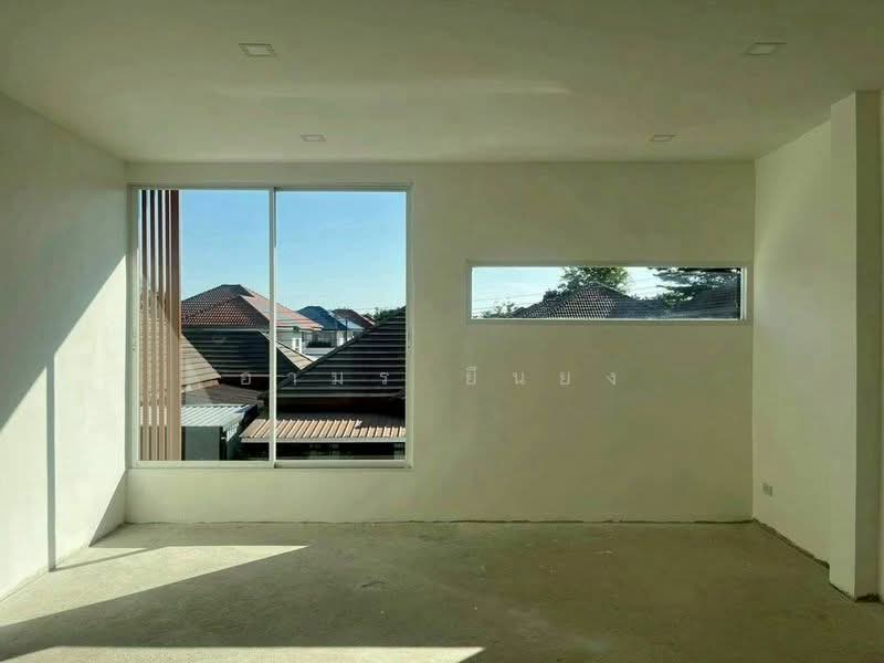 ขายทาวน์โฮม อ.เมืองเชียงใหม่, Chiang Mai, Mae Hia, Muang Chiang Mai, Chiang Mai, 2 Bedrooms, 130 sqm, Townhouse For Sale, by Armon Yuenyong, 500486066 - DDproperty.com