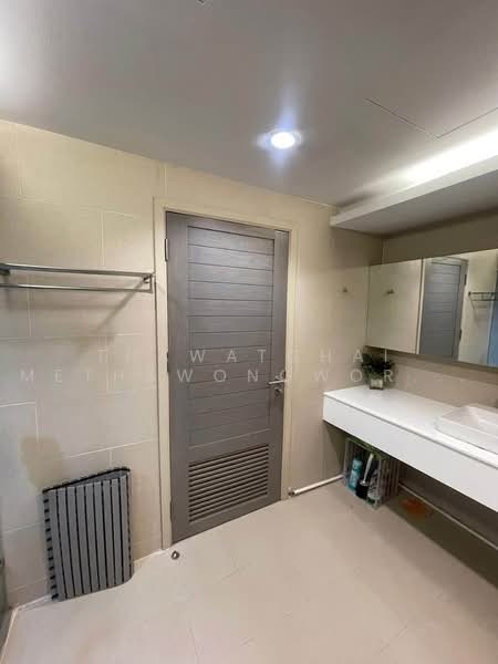 State Tower, Bangkok, 1055 Silom Road, Silom, Bang Rak, Bangkok, 1 Bedroom, 68 sqm, Condo For Sale, by Thawatchai Methawongworakul, 500486076 - DDproperty.com
