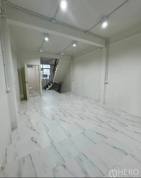 For Rent Shophouse 180 sq.m. near BTS Saint Louis Sathon, Bangkok HRE01209, Bangkok, Yan Nawa, Sathon, Bangkok, , 180 sqm, Shophouse For Rent, by Hero Realtor Co., Ltd., 500486078 - DDproperty.com