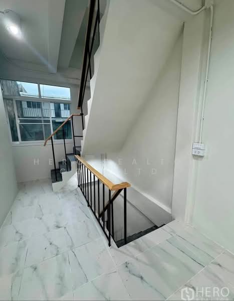 For Rent Shophouse 180 sq.m. near BTS Saint Louis Sathon, Bangkok HRE01209, Bangkok, Yan Nawa, Sathon, Bangkok, , 180 sqm, Shophouse For Rent, by Hero Realtor Co., Ltd., 500486078 - DDproperty.com