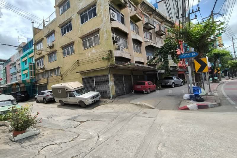 อาคารพาณิชย์ 4 ชั้น เนื้อที่ 12.4 ตร.ว. ซอยเจริญนคร 74 ใกล้บิ๊กซีดาวคะนอง, Bangkok, Bukkalo, Thon Buri, Bangkok, , 184 sqm, Shophouse For Sale, by ชนะชาติ นนท์ตา, 500486110 - DDproperty.com