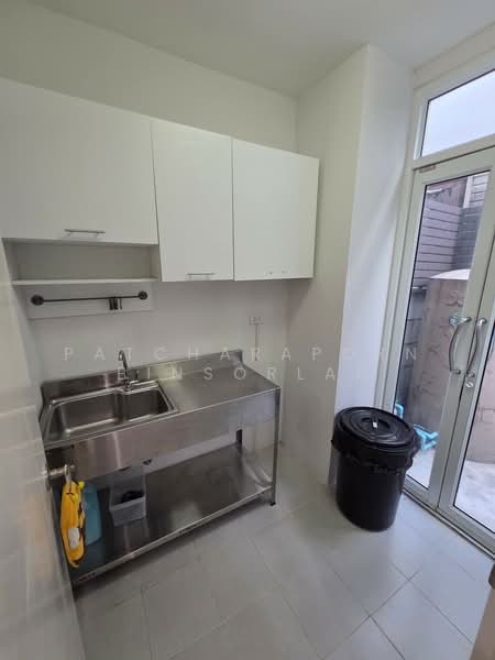 Baan Klang Muang Sukhumvit 77, Bangkok, Soi On Nut 17, Suan Luang, Bangkok, 3 Bedrooms, 178 sqm, Townhouse For Sale, by Patcharaporn Binsorlae, 500486116 - DDproperty.com