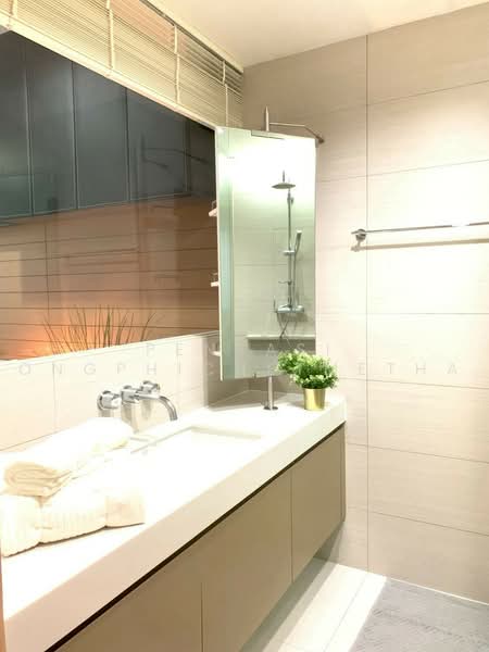 Siri At Sukhumvit, Bangkok, 902 Sukhumvit Road, Phra Kanong, Khlong Toei, Bangkok, 1 Bedroom, 52 sqm, Condo For Rent, by Pensasi Ongphichetmetha, 500486163 - DDproperty.com