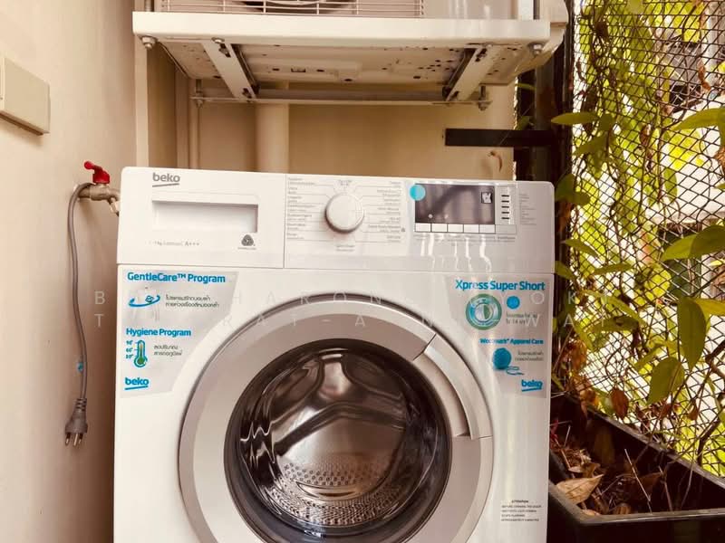Blossom Condo @ Sathorn-Charoenrat, Bangkok, Charoen Rat Road, Thung Wat Don, Sathon, Bangkok, 1 Bedroom, 39 sqm, Condo For Rent, by Bencharong (Yok) Treerat-a-na-wat, 500486166 - DDproperty.com