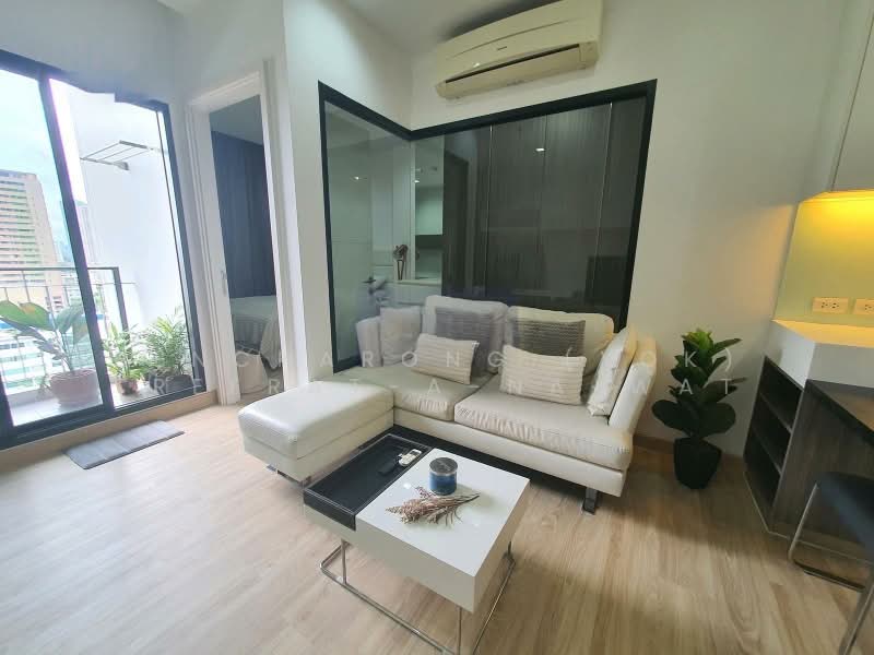 Urbano Absolute Sathon-Taksin, Bangkok, 345 Charoen Nakhon 14/2 Alley, Khlong Ton Sai, Khlong San, Bangkok, 1 Bedroom, 37 sqm, Condo For Rent, by Bencharong (Yok) Treerat-a-na-wat, 500486175 - DDproperty.com