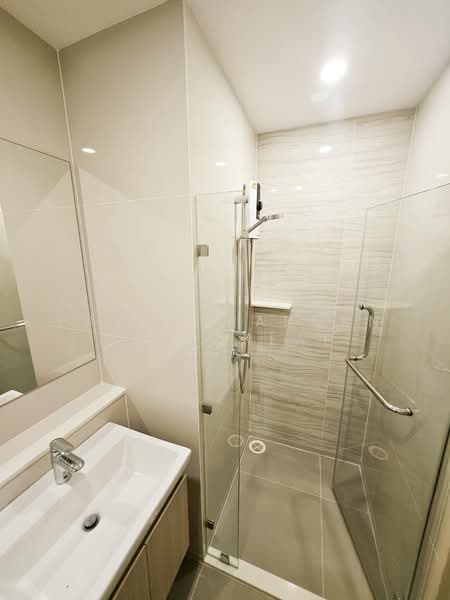 Life Rama 4-Asoke, Bangkok, Rama 4 Road, Khlong Toei, Bangkok, 1 Bedroom, 27 sqm, Condo For Sale, by Patcharaporn Binsorlae, 500486202 - DDproperty.com