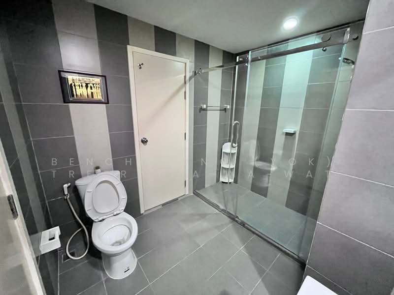 Motif Condo, Bangkok, 219 Thanon Intharaphithak, Bang Yi Rua, Thon Buri, Bangkok, 2 Bedrooms, 51 sqm, Condo For Rent, by Bencharong (Yok) Treerat-a-na-wat, 500486240 - DDproperty.com