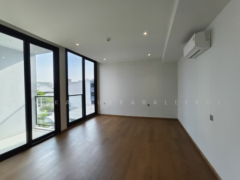 Via 34, Bangkok, 15 Soi Sukhumvit 34, Khong Tan, Khlong Toei, Bangkok, 2 Bedrooms, 103 sqm, Condo For Sale, by Pemika Aukkaraleekul, 500486262 - DDproperty.com
