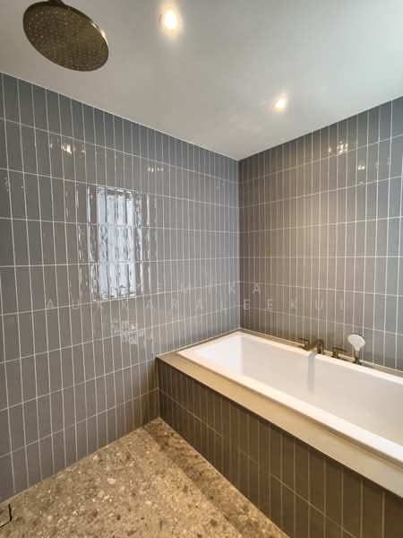 Via 34, Bangkok, 15 Soi Sukhumvit 34, Khong Tan, Khlong Toei, Bangkok, 2 Bedrooms, 103 sqm, Condo For Sale, by Pemika Aukkaraleekul, 500486262 - DDproperty.com