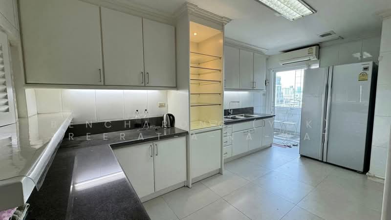 Richmond Palace, Bangkok, Soi Sukhumvit 43 Sukhumvit Road, Khlong Tan Nua, Watthana, Bangkok, 3 Bedrooms, 164 sqm, Condo For Rent, by Bencharong (Yok) Treerat-a-na-wat, 500486284 - DDproperty.com