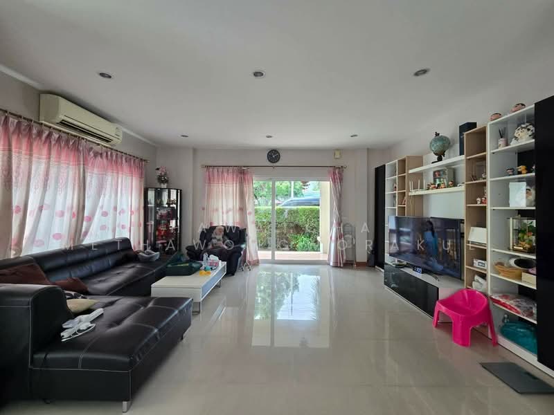 4-BR House, Bangkok, Saphan Sung, Bangkok, 4 Bedrooms, 275 sqm, Single Detached House For Sale, by Thawatchai Methawongworakul, 500486332 - DDproperty.com