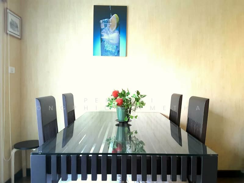 The Avenue Sukumvit 61, Bangkok, Sukhumvit 61, Khlong Tan Nua, Watthana, Bangkok, 2 Bedrooms, 107 sqm, Condo For Rent, by Pensasi Ongphichetmetha, 500486347 - DDproperty.com