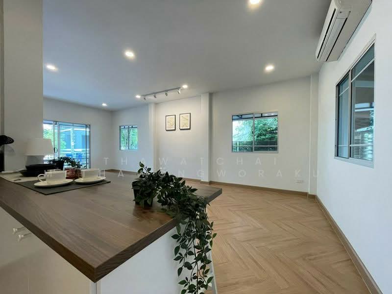 undefined, Bangkok, Sam Wa Tawan Tok, Khlong Sam Wa, Bangkok, 3 Bedrooms, 140 sqm, Single Detached House For Sale, by Thawatchai Methawongworakul, 500486352 - DDproperty.com