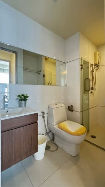 Thru Thonglor, Bangkok, Petchaburi Road, Bang Kapi, Huai Khwang, Bangkok, 1 Bedroom, 31 sqm, Condo For Rent, by Praewpakar Soontawong, 500486358 - DDproperty.com