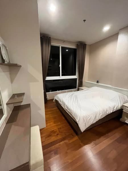 Ivy Sathorn 10, Bangkok, 88 Soi Sathorn 12, Sathorn Road, Silom, Bang Rak, Bangkok, 1 Bedroom, 33 sqm, Condo For Sale, by Pemika Aukkaraleekul, 500486369 - DDproperty.com